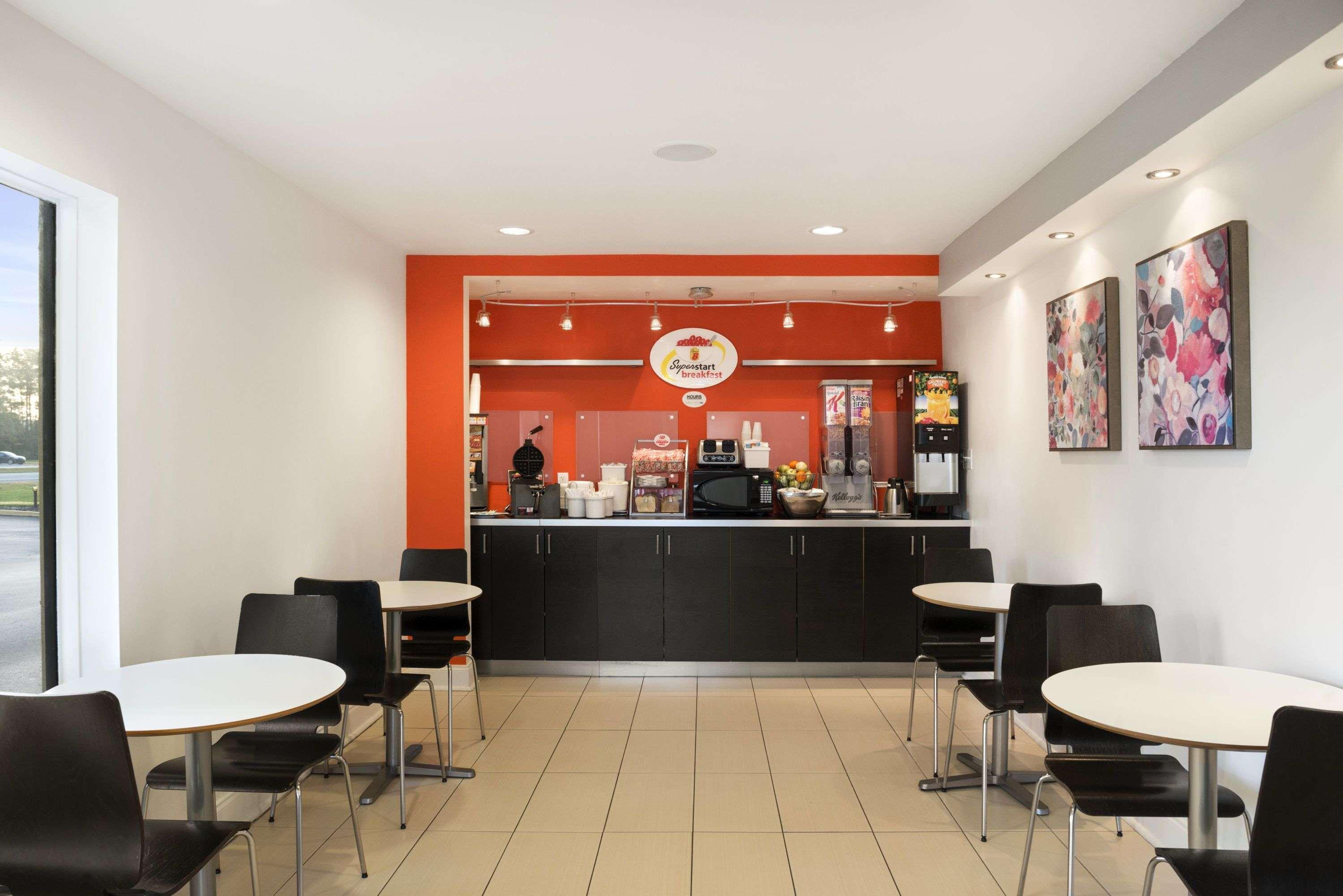 Super 8 By Wyndham Ormond Beach Εξωτερικό φωτογραφία